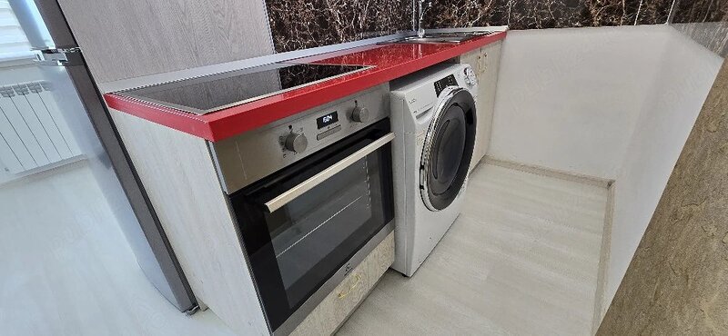 Eroii Revolutiei, Giurgiului, 5 min. de metrou, in vila, tv, ac, totul nou